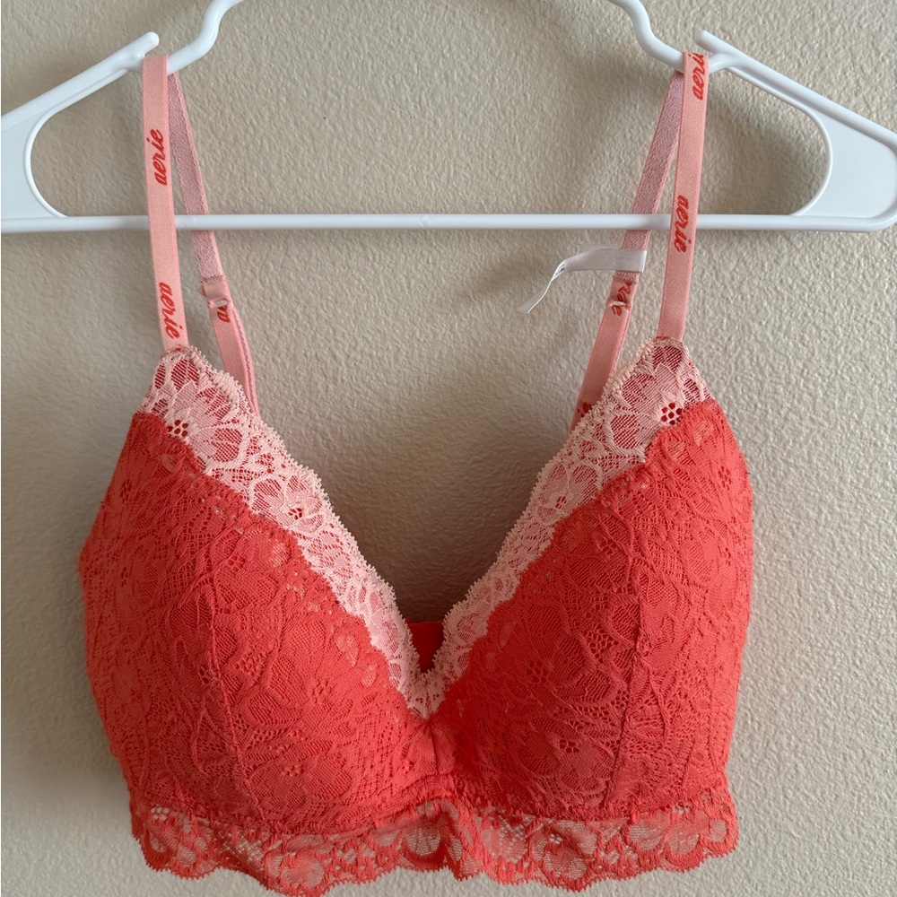 Aerie Coral Lace Wireless Bra size 34D w/Adjustable Straps 3‎ Hook Back Closure